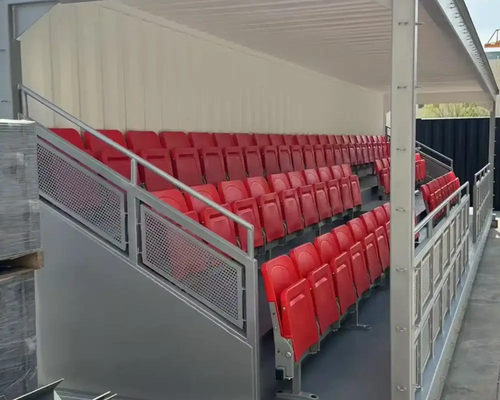 Mobile Grandstand Container with Roof and Steps for Concerts and Sporting Events - 图片 5